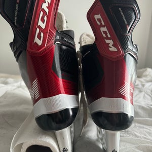 CCM JetSpeed FT4 Hockey Skates  7 (Used)