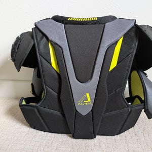 Medium Senior Warrior Alpha QX Pro Shoulder Pads (Used)