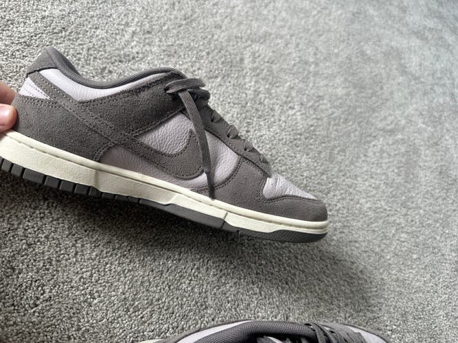 Brown Men's Adult Size M 10.0 (W 11.0) Nike Dunk Low Shoes (Used)