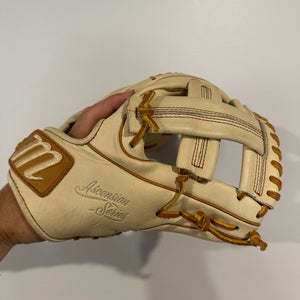 2025 Infield RH Marucci Ascension Baseball Glove 11.25" (Used)