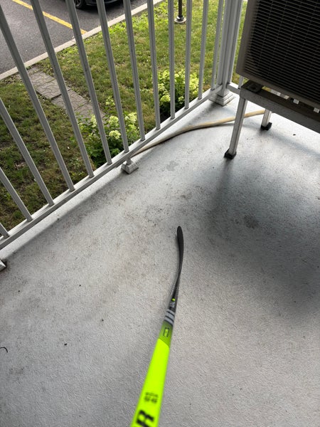 Senior Warrior Alpha LX2 Right Handed Hockey Stick Pro Stock (New)