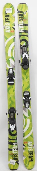 Axis Team Synflex Kids Skis with Bindings - 140 cm Used