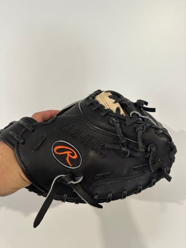Catcher's RH Rawlings Heart of the Hide Baseball Glove 34" (Used)