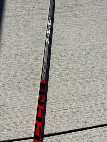 Intermediate CCM Jetspeed FT670 Right Handed Hockey Stick P28M Pro Stock (New)