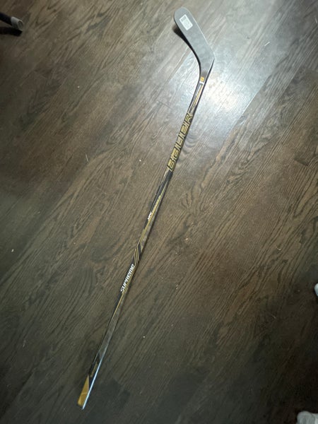 Intermediate Bauer Supreme 1S Left Hand Hockey Stick PM9  (New)