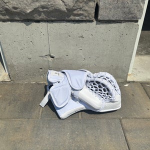 Bauer Int. GSX Glove & Blocker. Glove ships broken in.