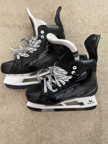 2024 Bauer Supreme M50 Pro Hockey Skates Regular Width 8 (Used)