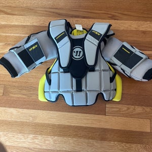 Large/Extra Large  2023 Warrior Ritual X3E Goalie Chest Protector (Used)