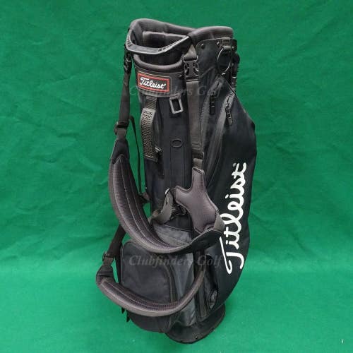 Titleist Players 4 Black/White 4-Way Golf Stand Bag (No Raincover)