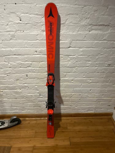 Kid's 2019 Atomic 140 cm All Mountain Redster J2 Skis With Bindings Max Din 10 (Used)