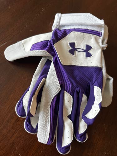 Large Under Armour Batting Gloves (New)