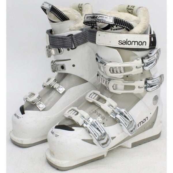 Salomon Divine 55 Womens Ski Boots - Size 6 / Mondo 23 Used