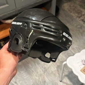 Medium Bauer 5100 Helmet (Used)