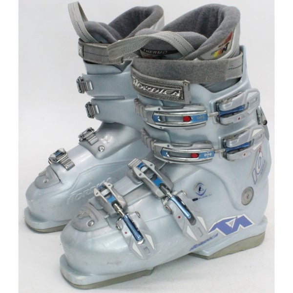 Nordica Easy Move 10 Women's Ski Boots - Size 7.5 / Mondo 24.5 Used