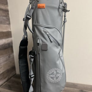 STITCH Golf SL2 Grey Stand Bag 4-Way Divider Top w/Legs & 2 Carrying Straps NICE