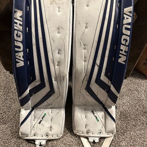 28"  Vaughn Ventus SLR2 Goalie Leg Pads  (Used)
