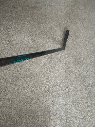 Bauer Twitch Left Hand Hockey Stick P92 65Flex