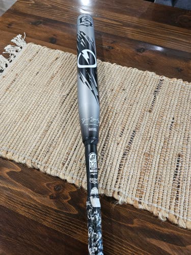 2023 Louisville Slugger Genesis Bat (-9) 25 oz 34" (Used)