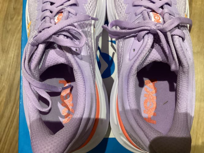 Hoka One One Bondi 9 Lilac Women's Adult Shoes size 9