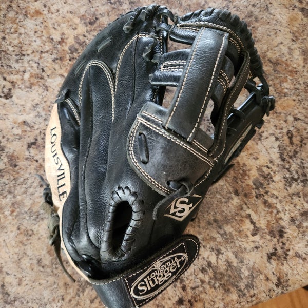 Louisville Slugger RH First Base Xeno Fastpitch softball Glove 12.5" Game Ready