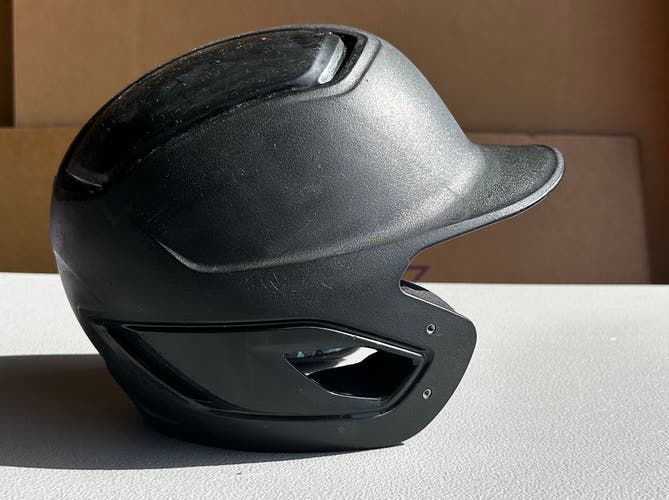 Black 7 1/8 Easton Gametime Batting Helmet (Used)