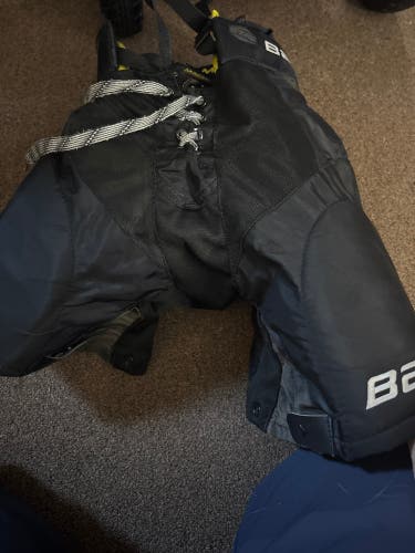 Bauer Mach youth medium hockey pants