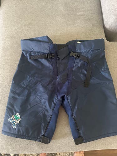 Pro stock Vancouver Canucks Johnny Bauer pant shell XL-brand new