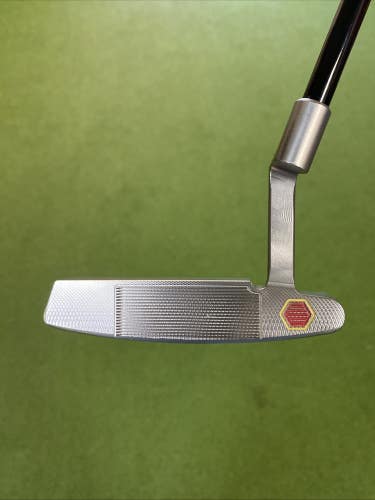 Bettinardi Studio Stock 14 303SS 34 Blade Putter + HC