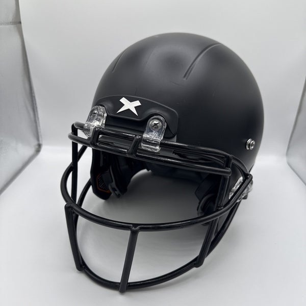 Xenith X2E+ 2023 Youth Football Helmet Youth Size Small  Missing Chin Strap
