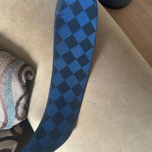 Senior  Pro Blackout Right Handed Hockey Stick P28 Pro Stock (New)