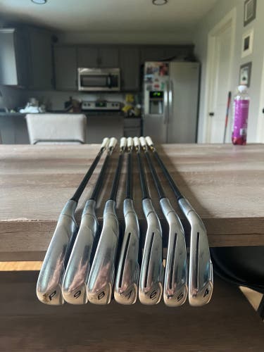 Taylormade Rocketbladez golf irons