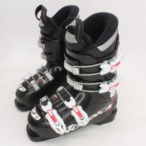 Nordica Doberman GP TJ Junior Ski Boots - Size 2.5 / Mondo 20.5 Used