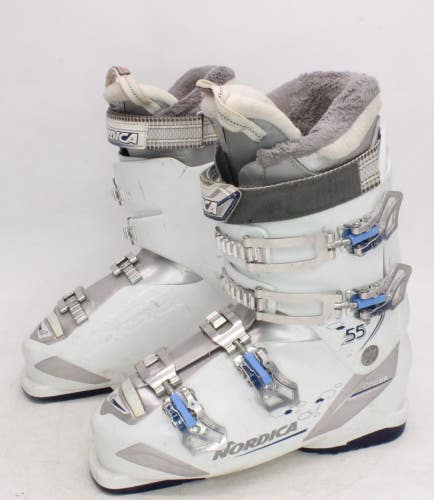 Nordica Cruise 55 Women's Ski Boots - Size 9.5 / Mondo 26.5 Used