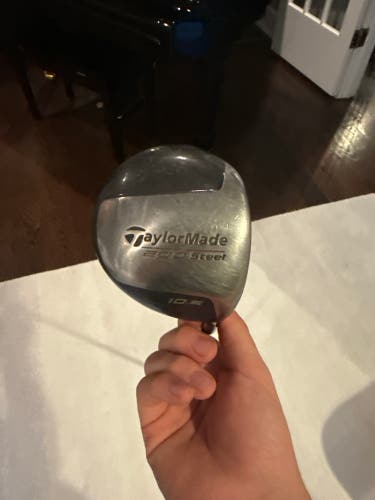 Men's 2001 TaylorMade 200 steel Right Handed Driver Regular Flex 10.5 Loft (Used)