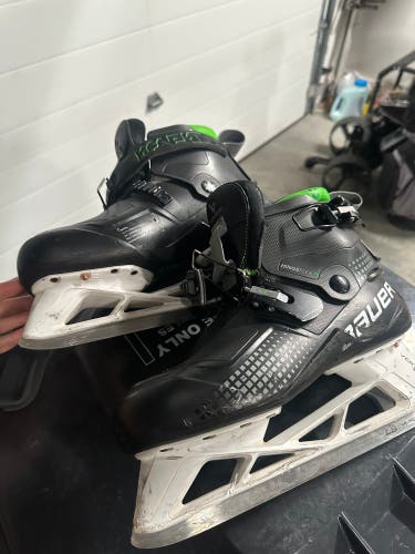 Bauer Konekt Hockey Goalie Skates 9 (Used)