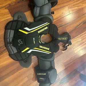 Small  Vaughn Ventus SLR2 Goalie Chest Protector (Used)