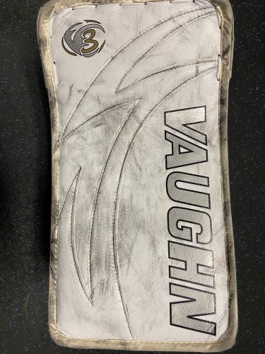 Vaughn Velocity 7500 Goalie Blocker Full Right