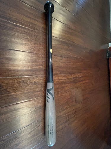 Victus V-cut Wood Bat - 31” Maple - Gray/black
