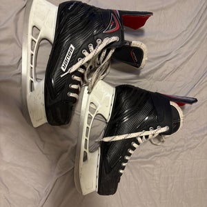 Bauer Vapor Hockey Skates Regular Width 11 (Used)