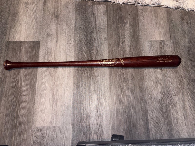 Louisville Slugger C271 Maple Bat (-3)  31 oz 34" (New)
