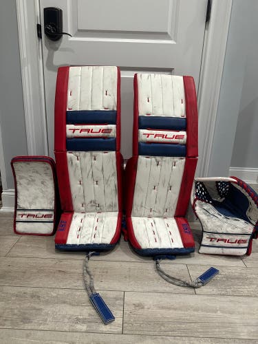 33"+ 2” True PX3-L87 Regular Goalie Full Set (Used)