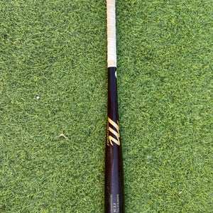 Used BBCOR Certified 2022 Marucci Maple CU26 Bat (-3) 28 oz 31"