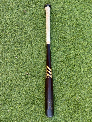 Used BBCOR Certified 2022 Marucci Maple CU26 Bat (-3) 28 oz 31"
