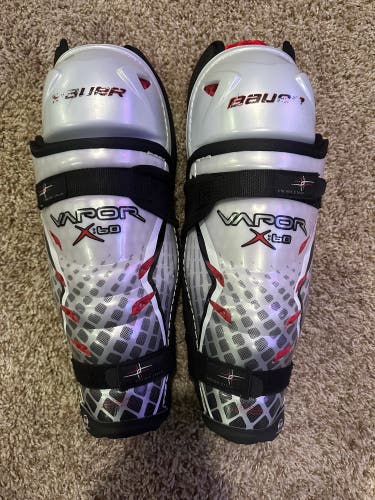 Bauer Vapor Shin Guards