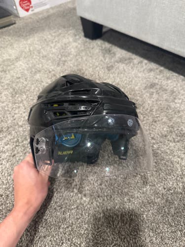 Medium Bauer Re-Akt 150 Helmet (Used) with ccm visor