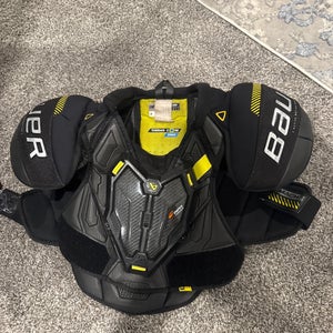 bauer mach shoulder pads READ DESC