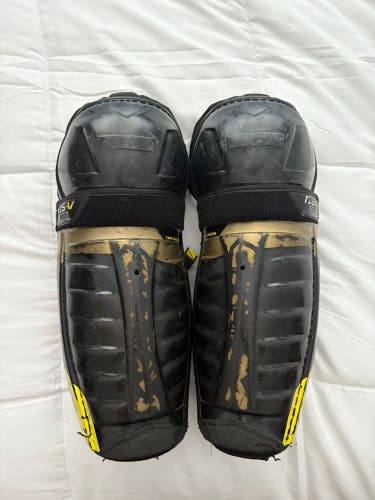 Intermediate CCM ASV Pro 13" Shin Pads (Used)