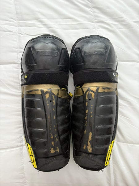 Intermediate CCM ASV Pro 13" Shin Pads (Used)