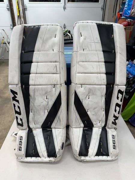 26" CCM revolution 595 Goalie Leg Pads