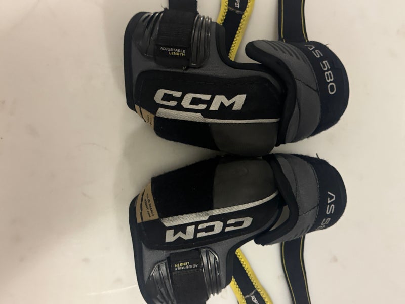 CCM Tacks AS 580 Elbow Pads - Small Junior (Used)